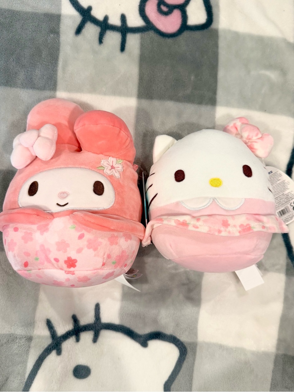 Sanrio Sakura Hello Kitty & My Melody Squishmallow Pair